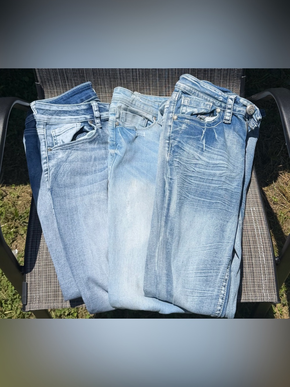 Light Blue Washed Jeans - Classic Casual Fit